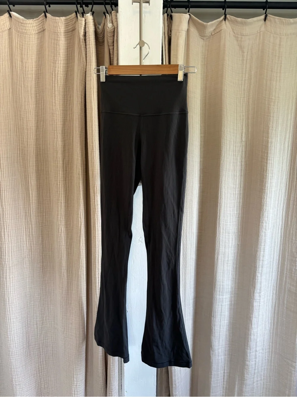 Lululemon Ribbed Flared Leggings- 4 - Picture 2 of 9